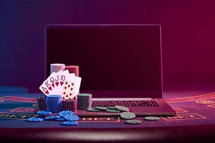 Pengguna dewasa menjaga privasi akun mobile